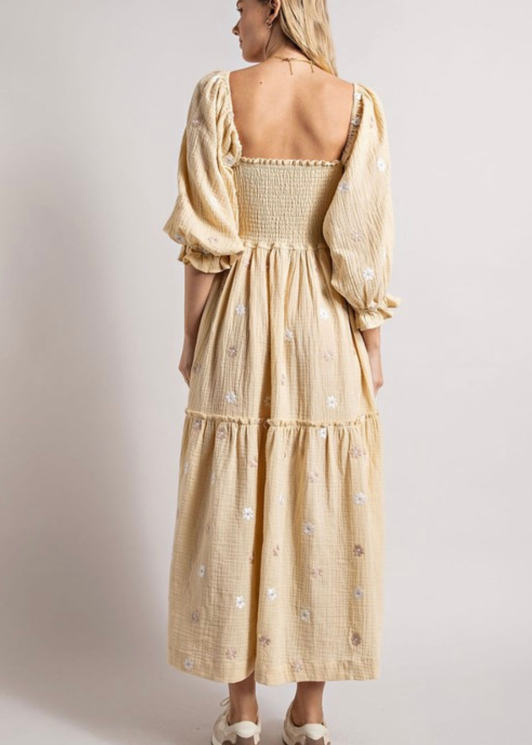floral embroidered smocked maxi dress tre' sorelle floral embroidered smocked maxi dress tre' sorelle